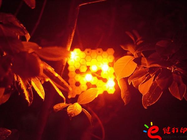 3D打印太陽能蜂巢,教育從娃娃抓起 中小學(xué)生3D打印教育培訓(xùn)課程成功案例終極展示