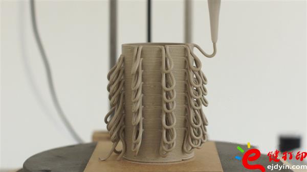3D打印陶瓷作品展示,3d打印陶瓷粉末材料 景德鎮(zhèn)結(jié)合3D打印雕刻技術(shù)顛覆傳統(tǒng)手工制陶
